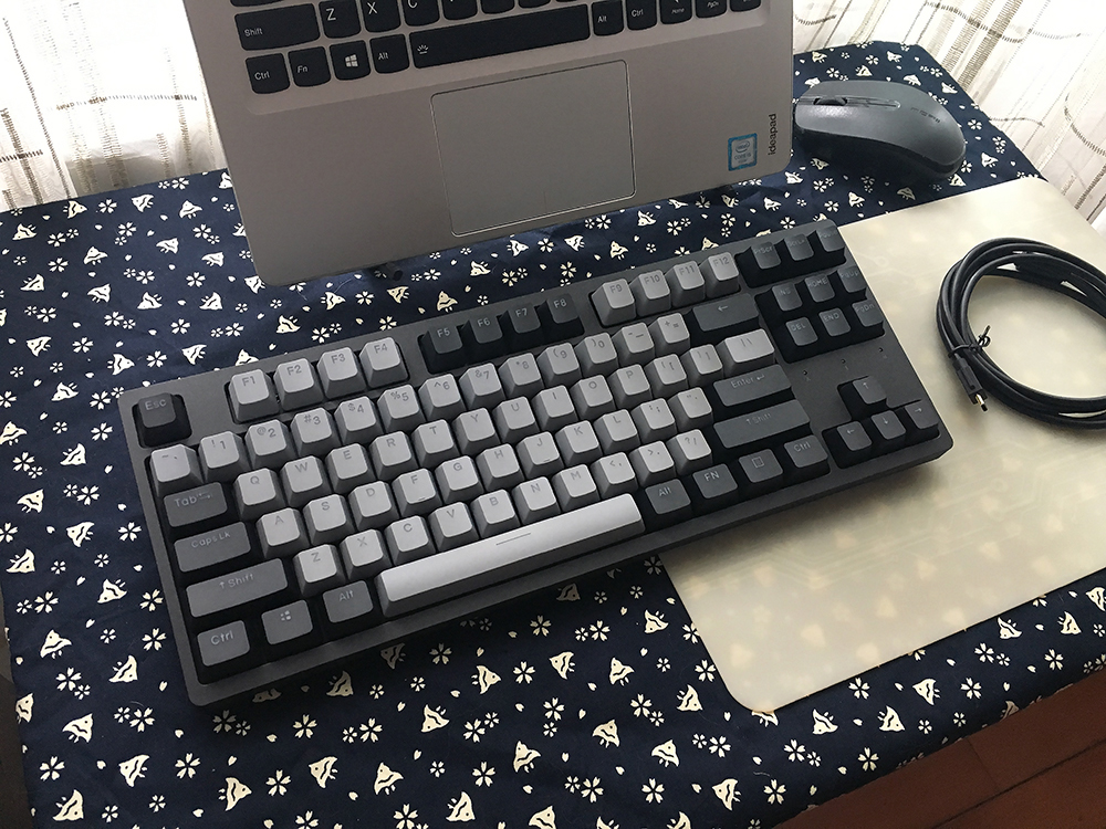 达尔优机械键盘a87茶轴,会转换的键盘