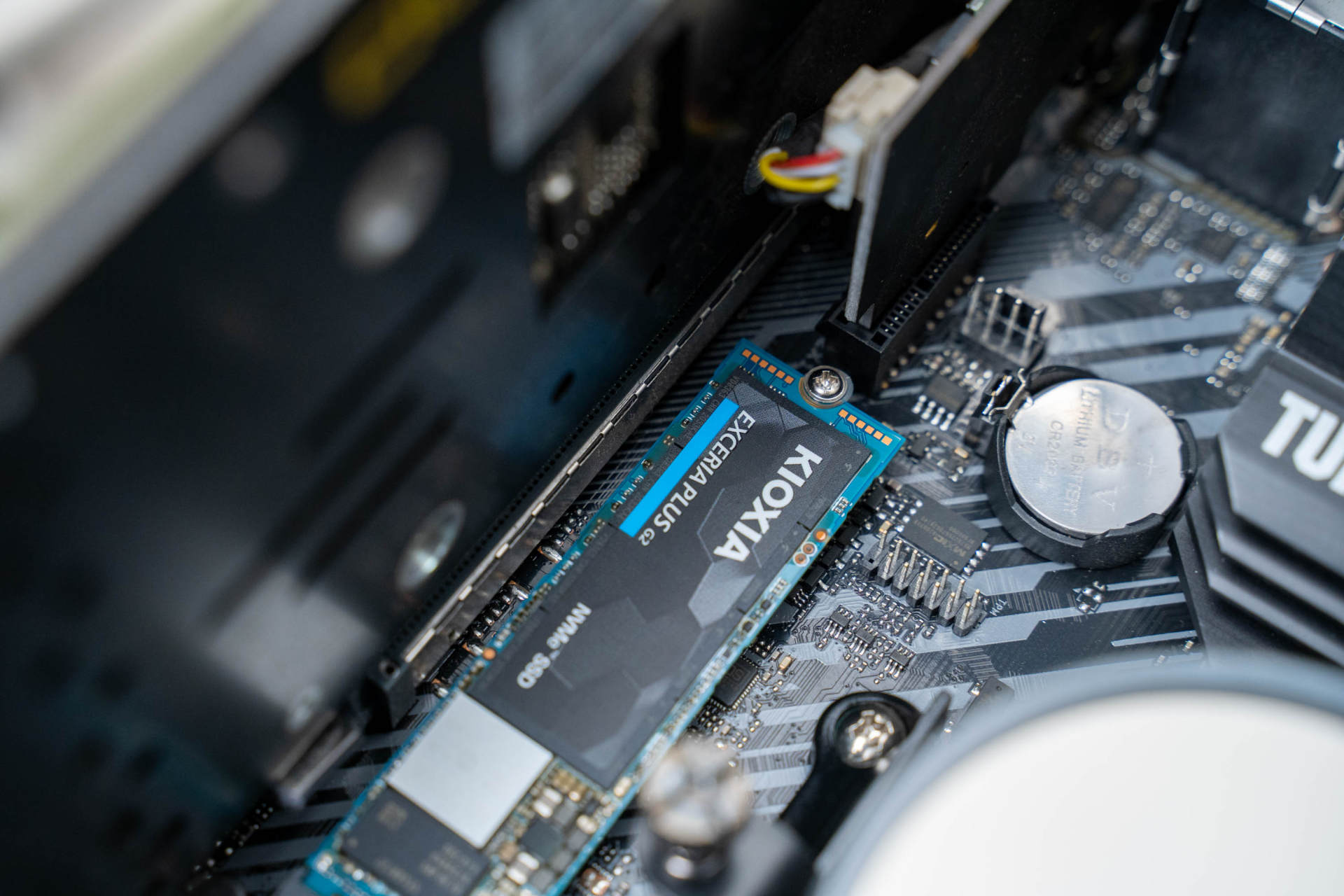 东芝铠侠rc201tbm.2nvme,东芝铠侠rc20500g