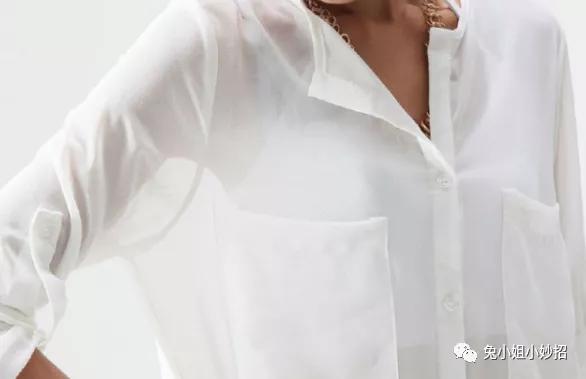 白衣服的领子发黄怎么处理,蓝色衣服领口发黄怎么办