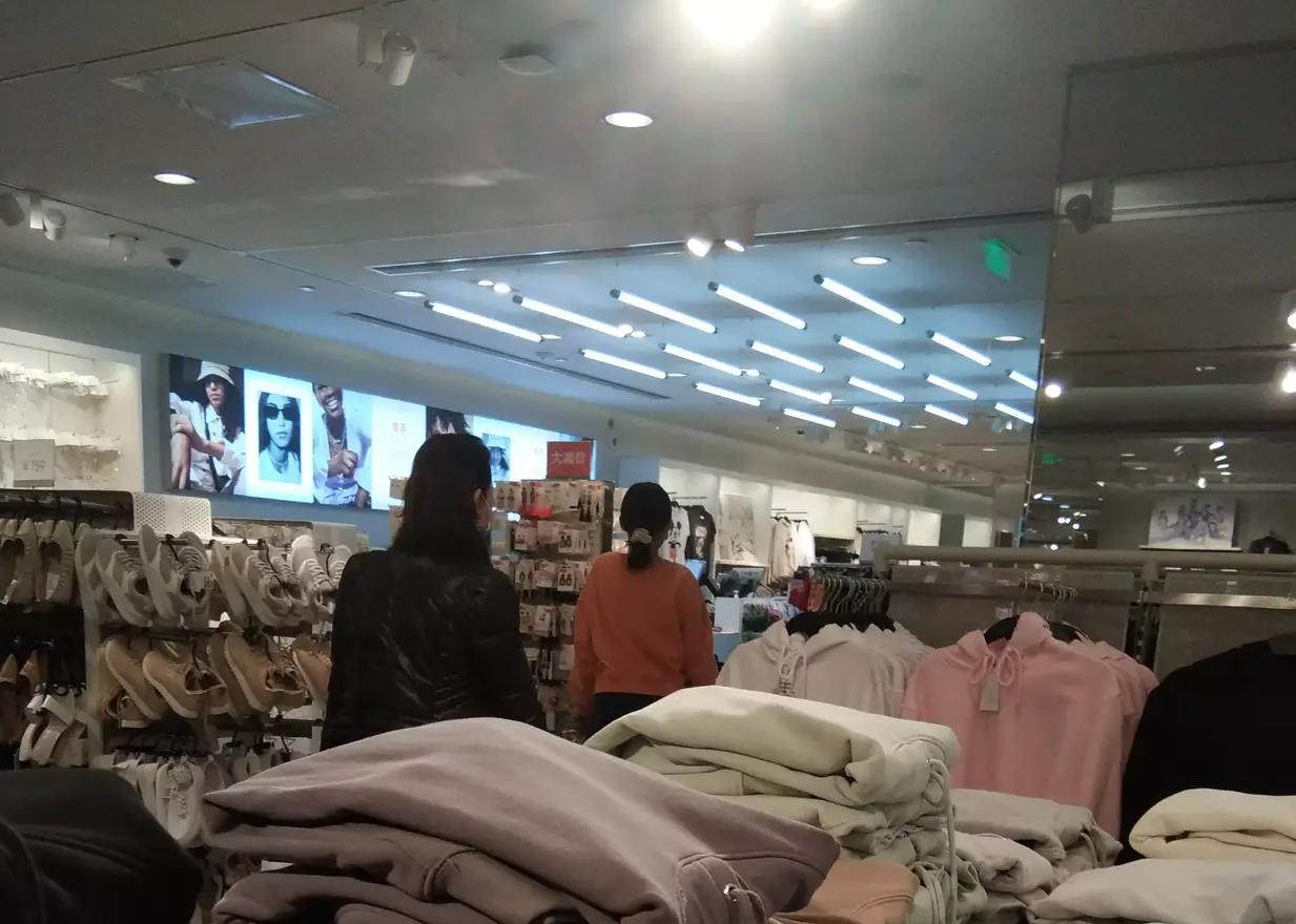 *疆新**的友好和万达，请勿再为HM摇旗呐喊