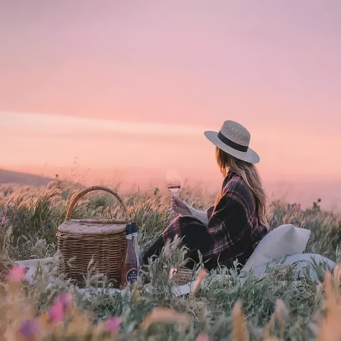 为什么爱旅行的女人最好,爱旅行的女生是怎么样的