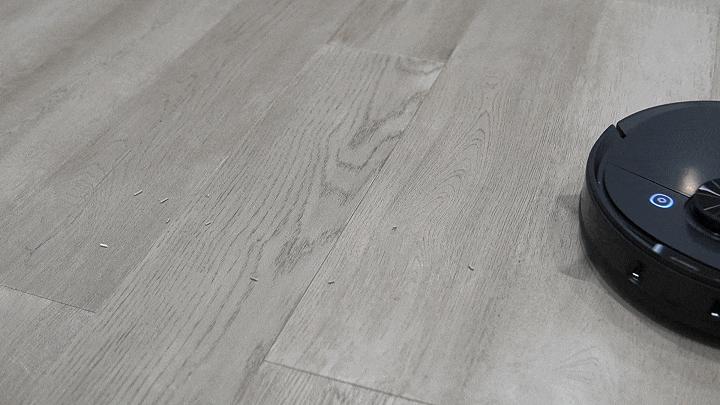 能扫能拖还能除菌？科沃斯地宝DEEBOTN8PRO评测