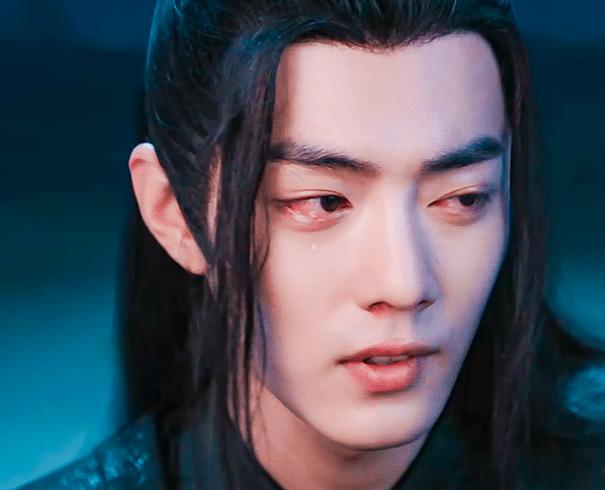 肖战绝世侧颜,肖战绝美回眸