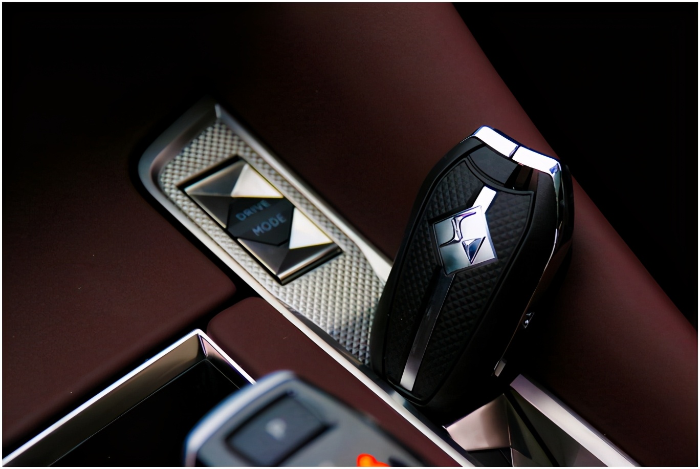 法系旗舰ds9满满的仪式感,法系豪华ds9