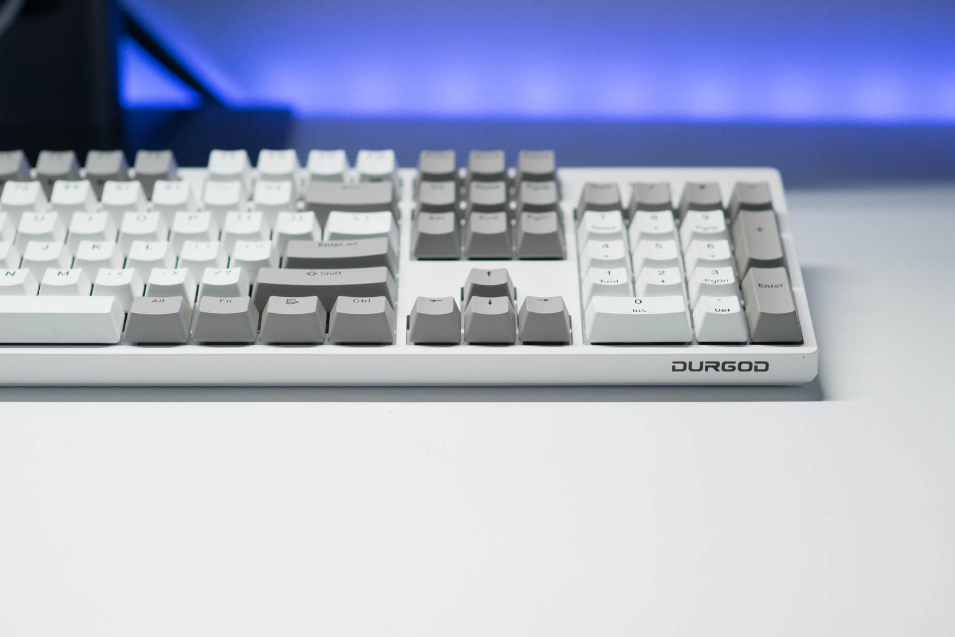 中端机械键盘王者轴体手感真实体验,青轴和银轴横评