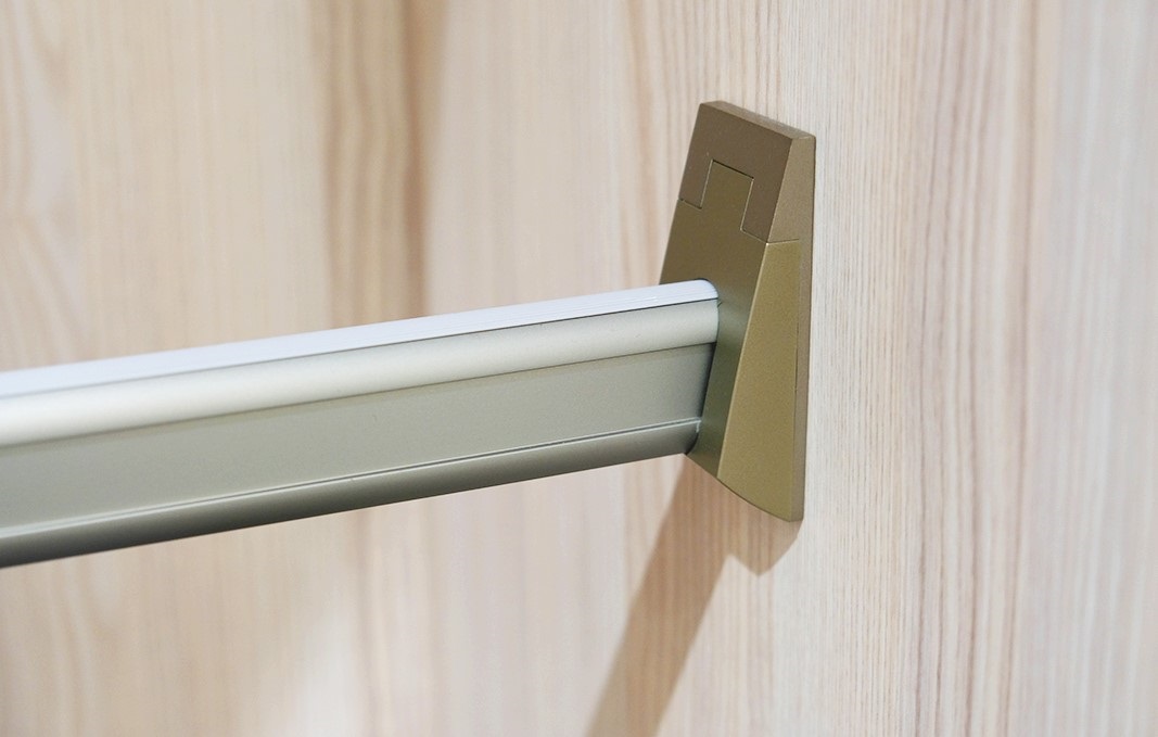 五金件选对了，衣柜开关5万次、挂满都不是事，再用30年都可以