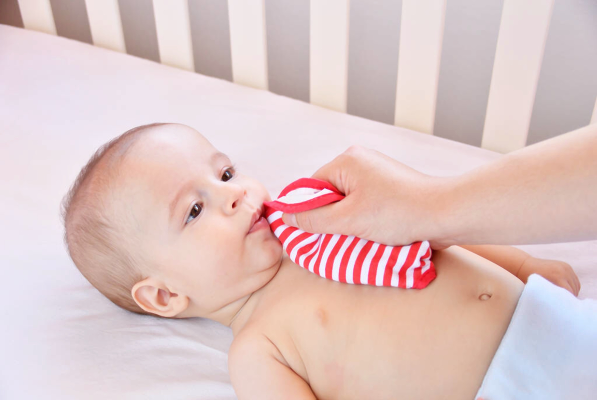 宝宝一直流口水是因为什么原因,宝宝流口水是什么原因要警惕