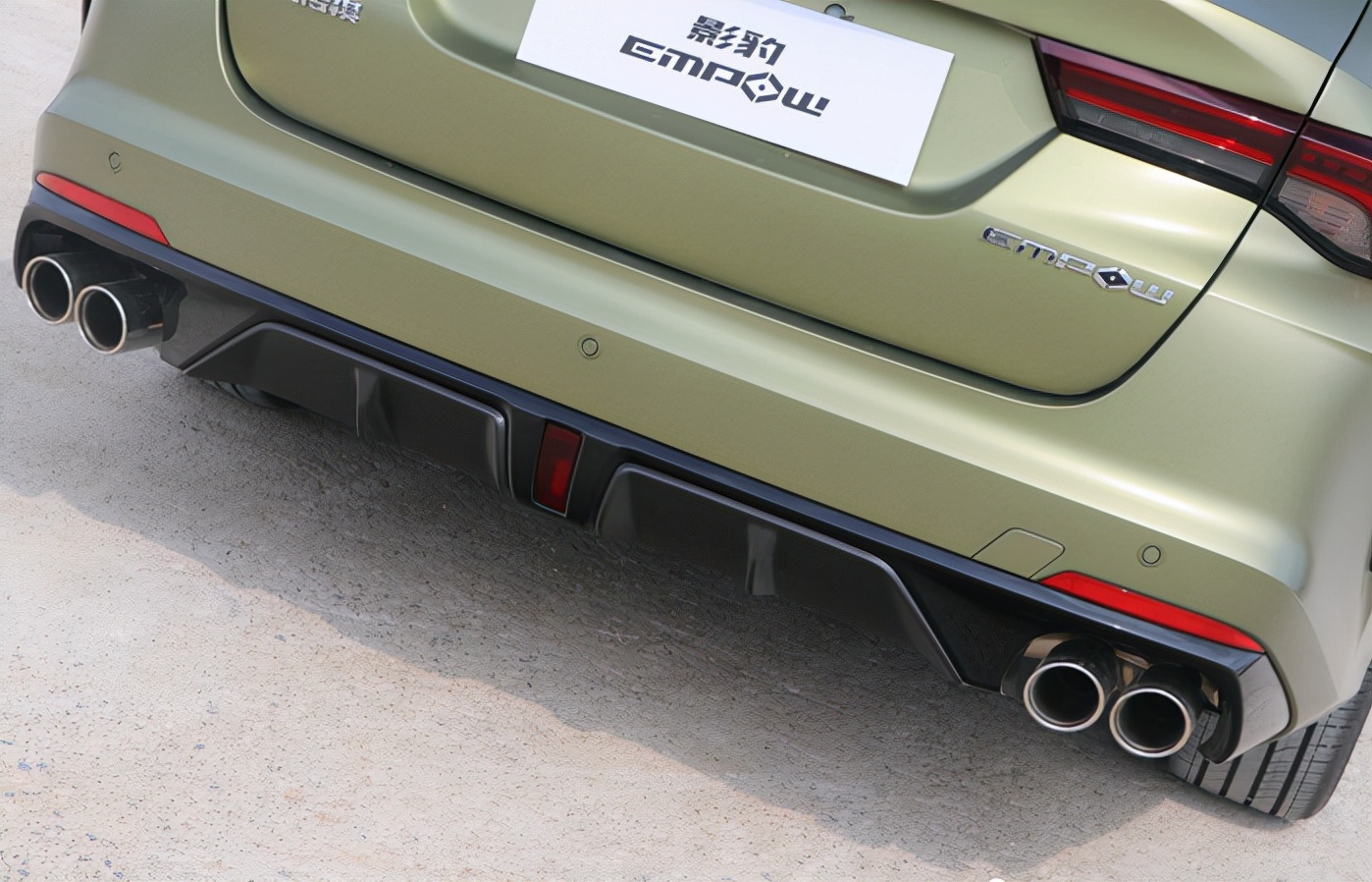 影豹1.5和2.0外观,影豹1.5t先行版