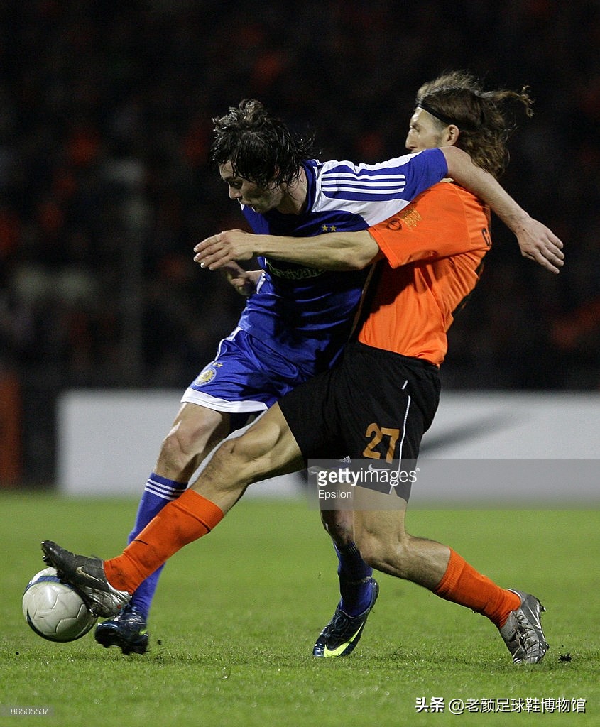 马竞前锋微商处购买厂货球鞋作秀,欧美球星居然还自己掏钱买球鞋