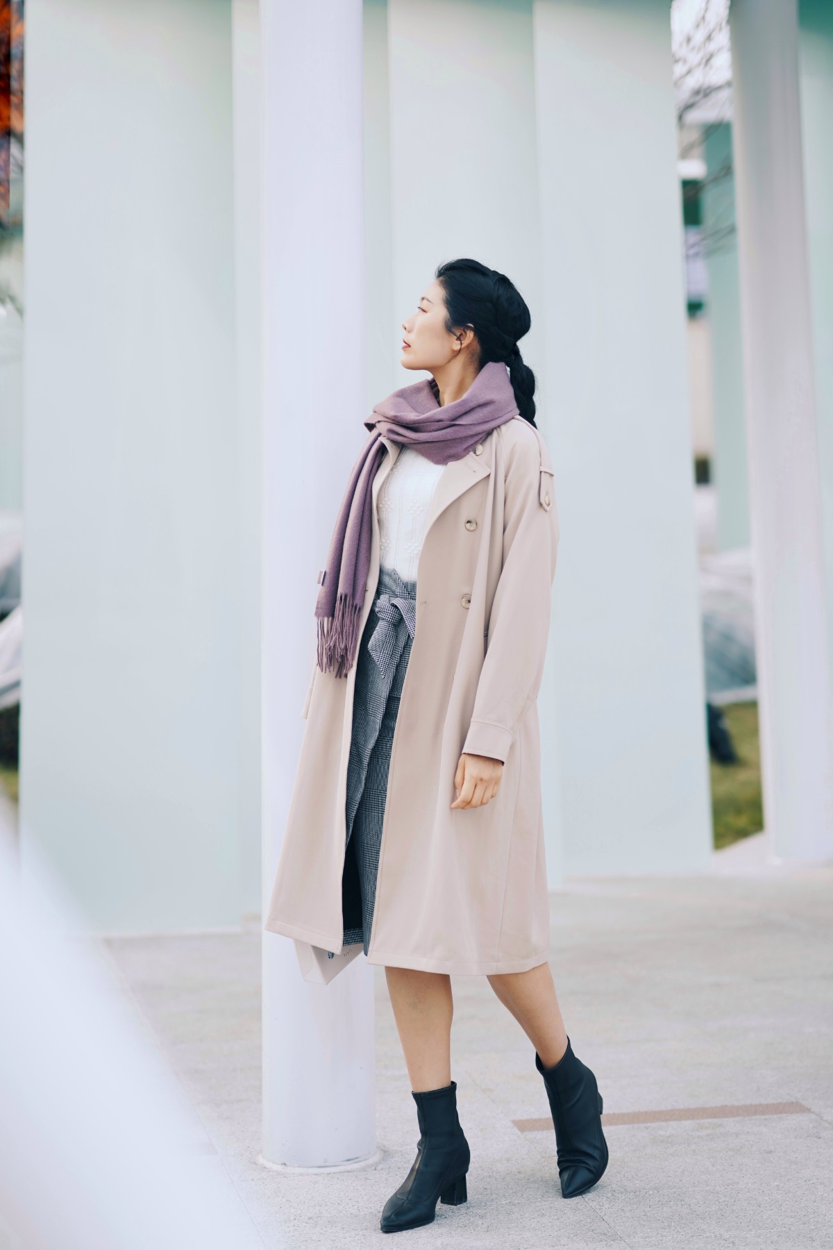 立春之后的时髦实用之选:小西装、风衣和连衣裙