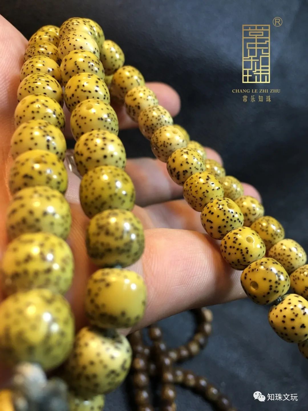 鸡油黄星月菩提盘成后的图片,鸡油黄的星月菩提买来直接上手吗