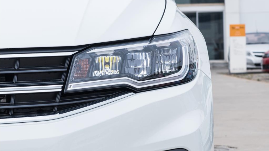 2020款新宝来手动时尚价格表,新宝来1.5自动时尚版落地价