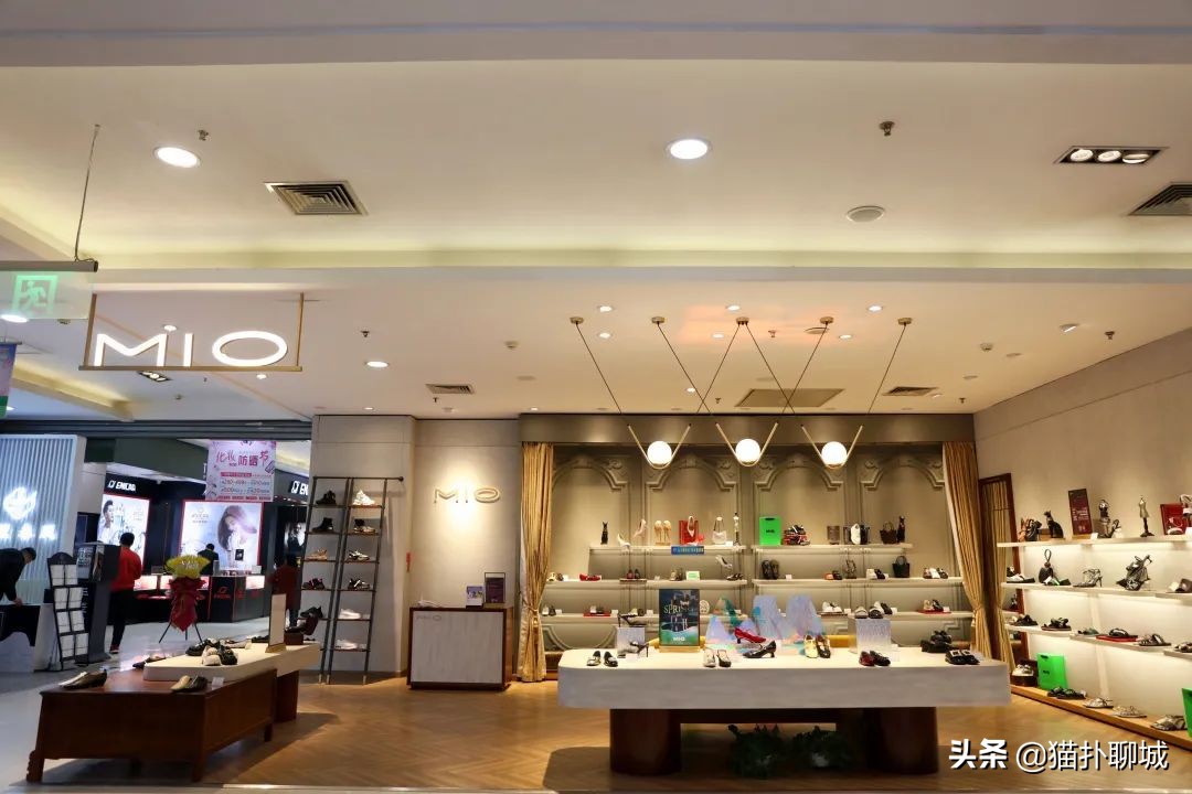 鞋子春天新款女鞋小白鞋,春夏秋都可以穿的小白鞋