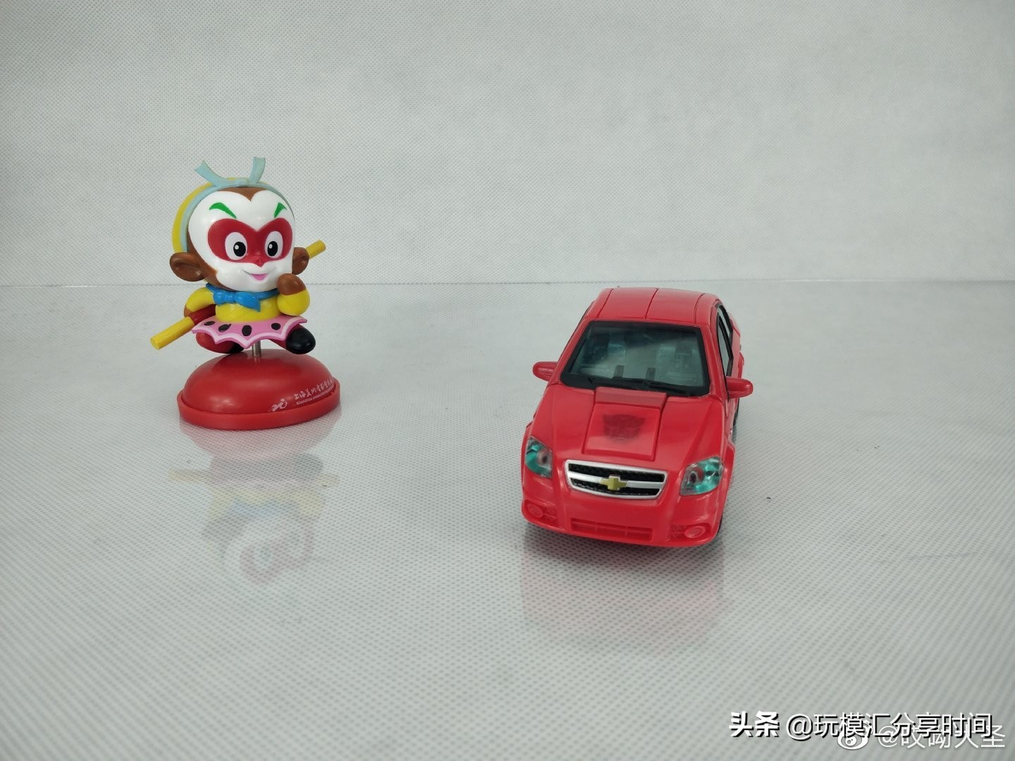 变形金刚g1图片,变形金刚绿色跑车雪佛兰