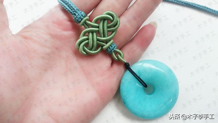 最新编绳带结花项链教程,项链绳中间花结教程