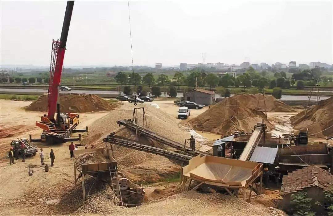 为什么沙漠的沙子不能用来建筑,沙漠的沙和建筑用沙有什么区别