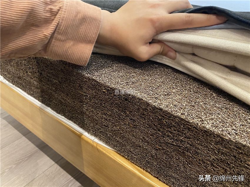 棕床垫甲醛超标白血病,网上说的棕垫导致白血病真的吗