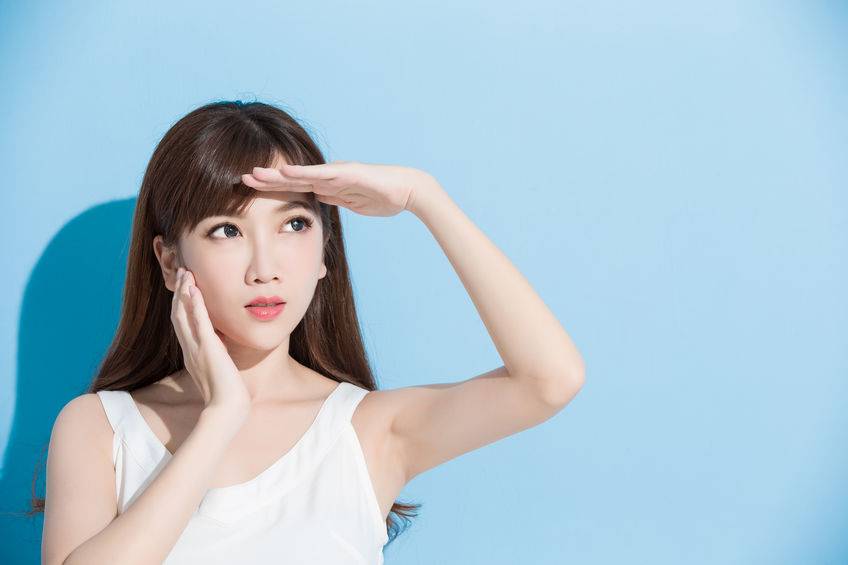 法令纹抬头纹川字纹哪个更显老,一根线在家轻松淡化显老的抬头纹