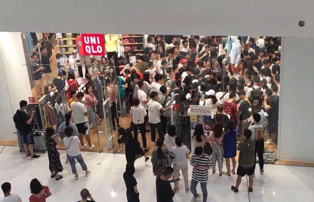 疯狂t恤,疯狂的衣服