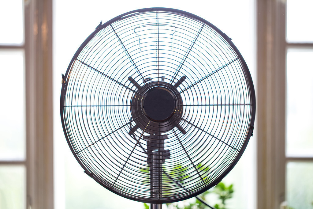 新买家具味道很浓,新买的家具气味太重怎么办