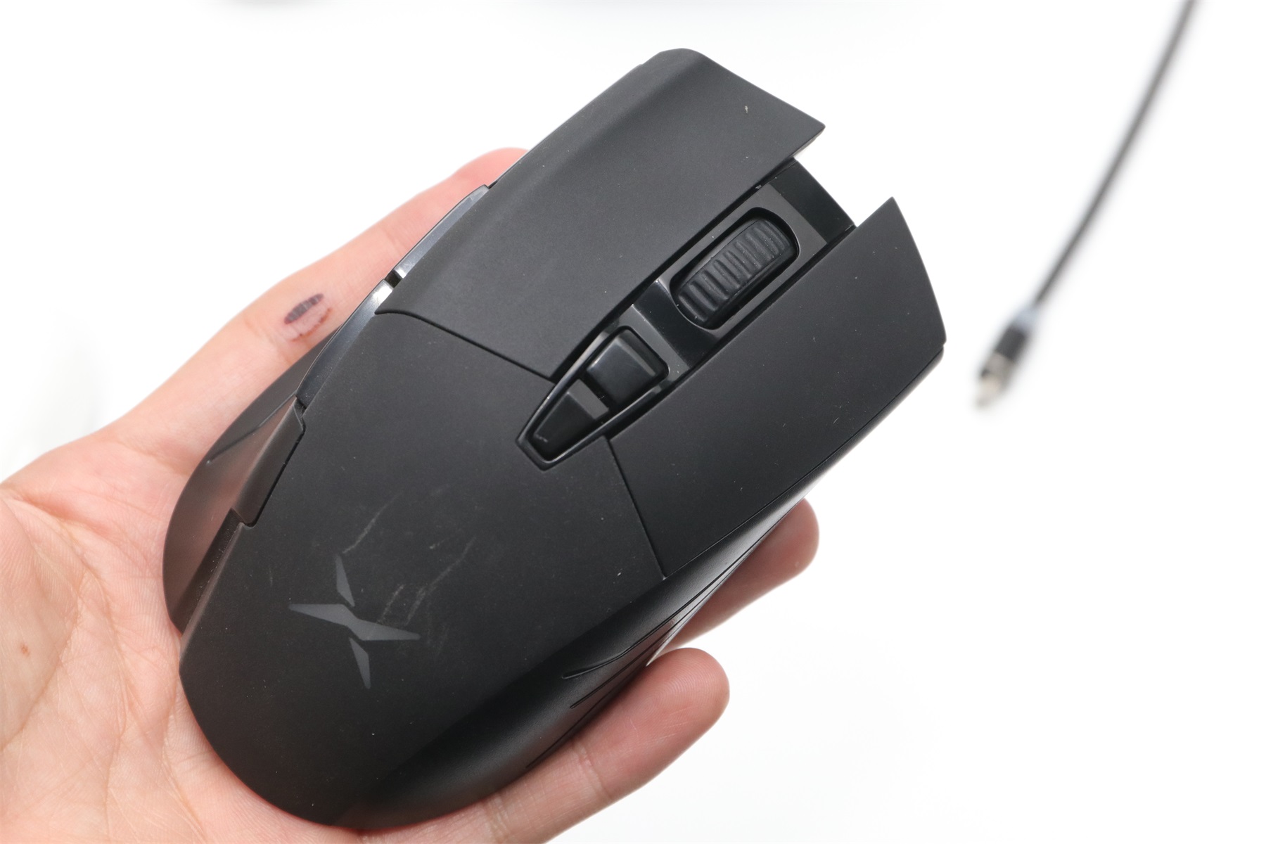 英菲克无线鼠标是国产的吗,既能有线又能无线电竞鼠标推荐