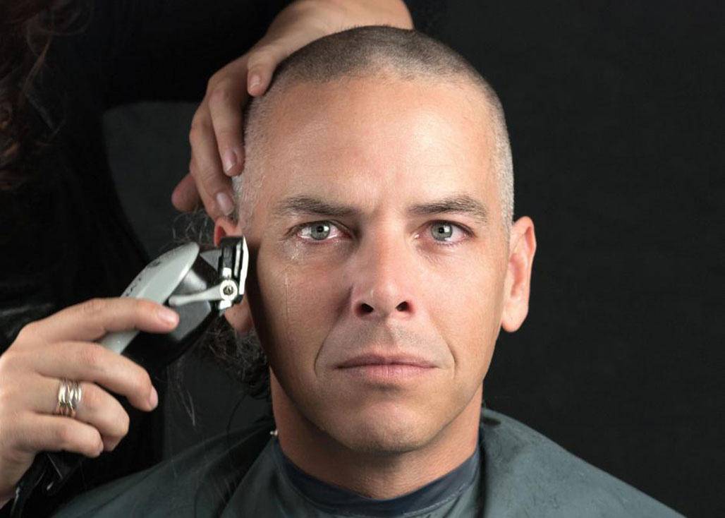 胡须硬怎么挑选剃须刀,网上怎样挑选好用的电动剃须刀