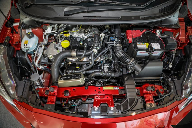 日产新阳光老款,日产小轩逸阳光