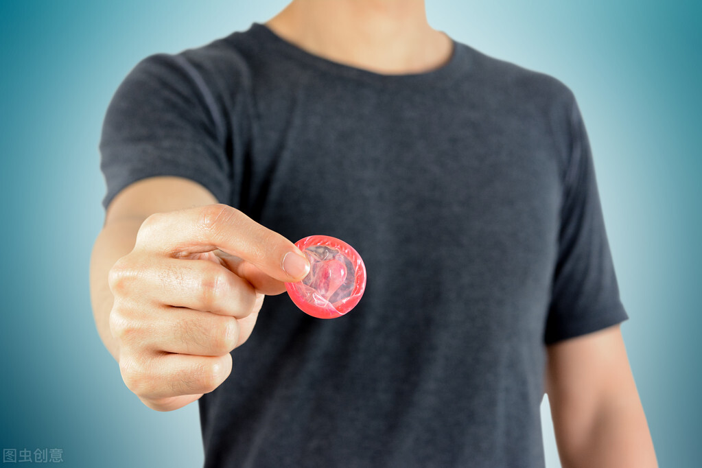 夏天穿短裙会得风湿吗,穿hpv的衣服会感染hpv吗