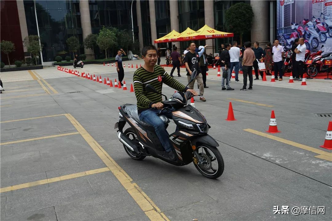 钱江摩托新品上市发布会强势登陆四川