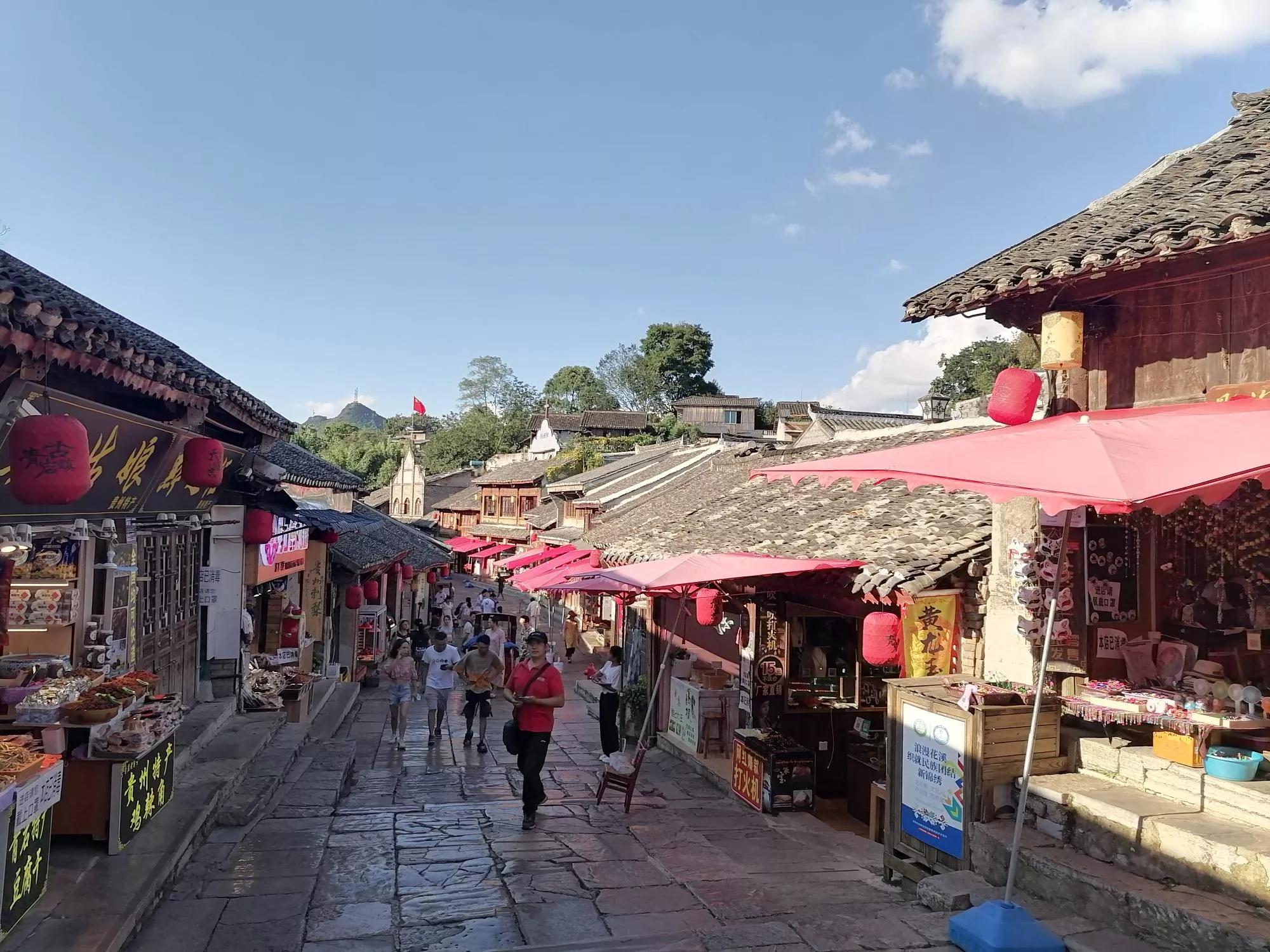 贵州贵阳青岩古镇旅游游记,贵州贵阳青岩古镇迎参观热潮