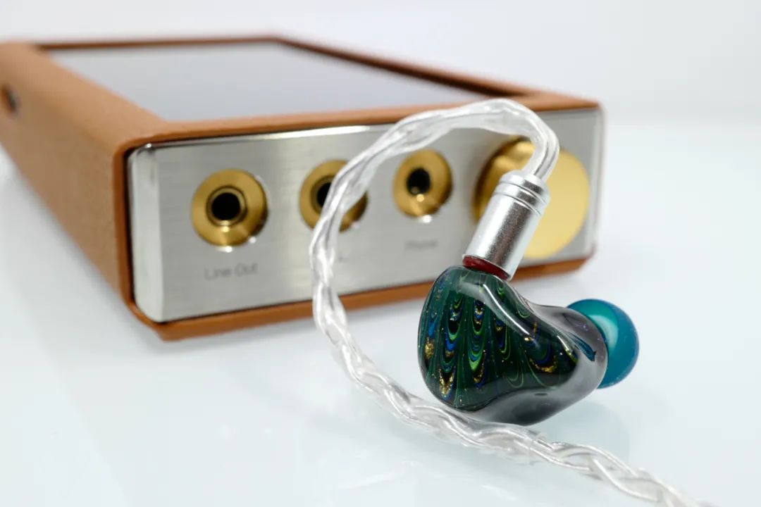 余音惊蛰耳机测评,不止颜值包括颜值