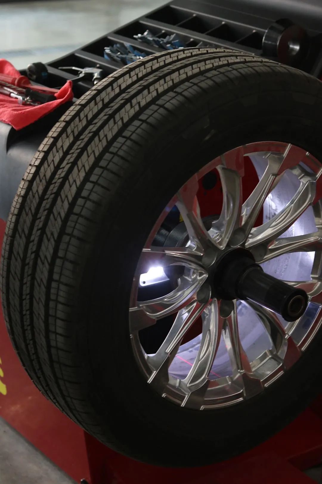 怪兽修车完整版,怪兽修车翻新车