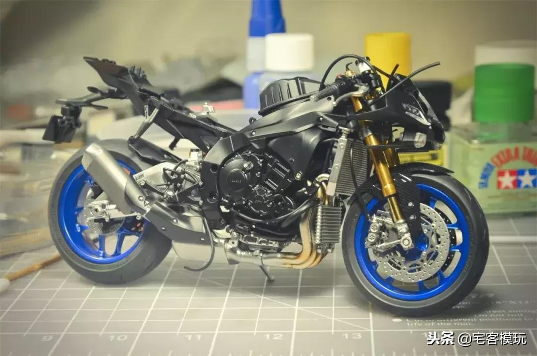 模型制作范例：田宫1:12雅马哈YZF-R1M,14133制作过程