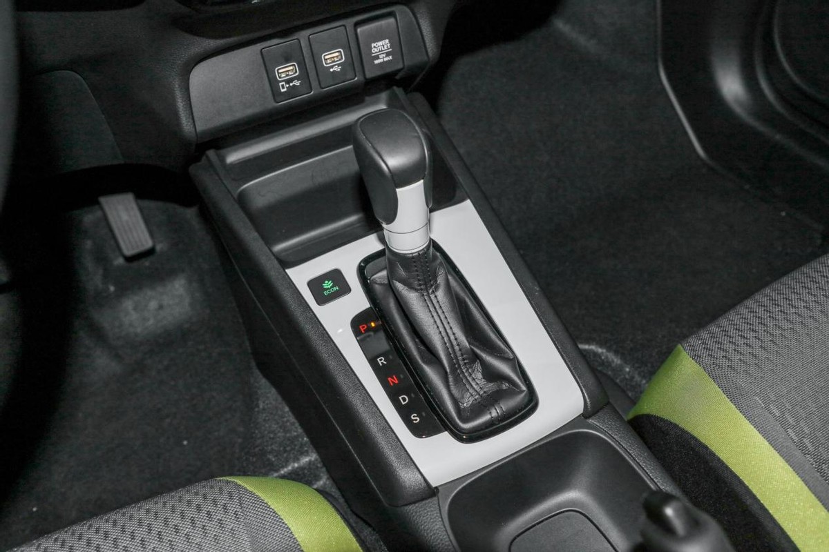 一公里油钱3毛,一公里油钱0.47