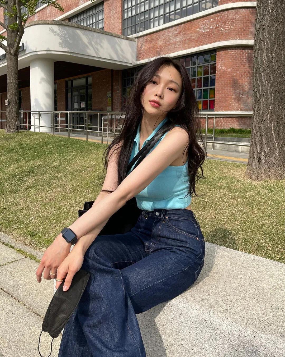 明星同款针织衫日常穿搭,秋天衣服推荐女毛衣