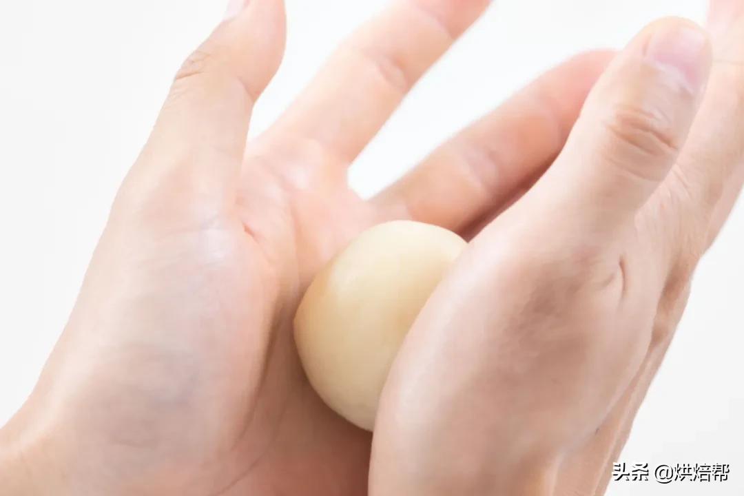 云南鲜花饼正宗做法花生油,云南正宗鲜花饼做法