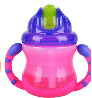 宝宝多大开始戒奶瓶水杯怎么选,怎么选择奶瓶和奶粉杯子