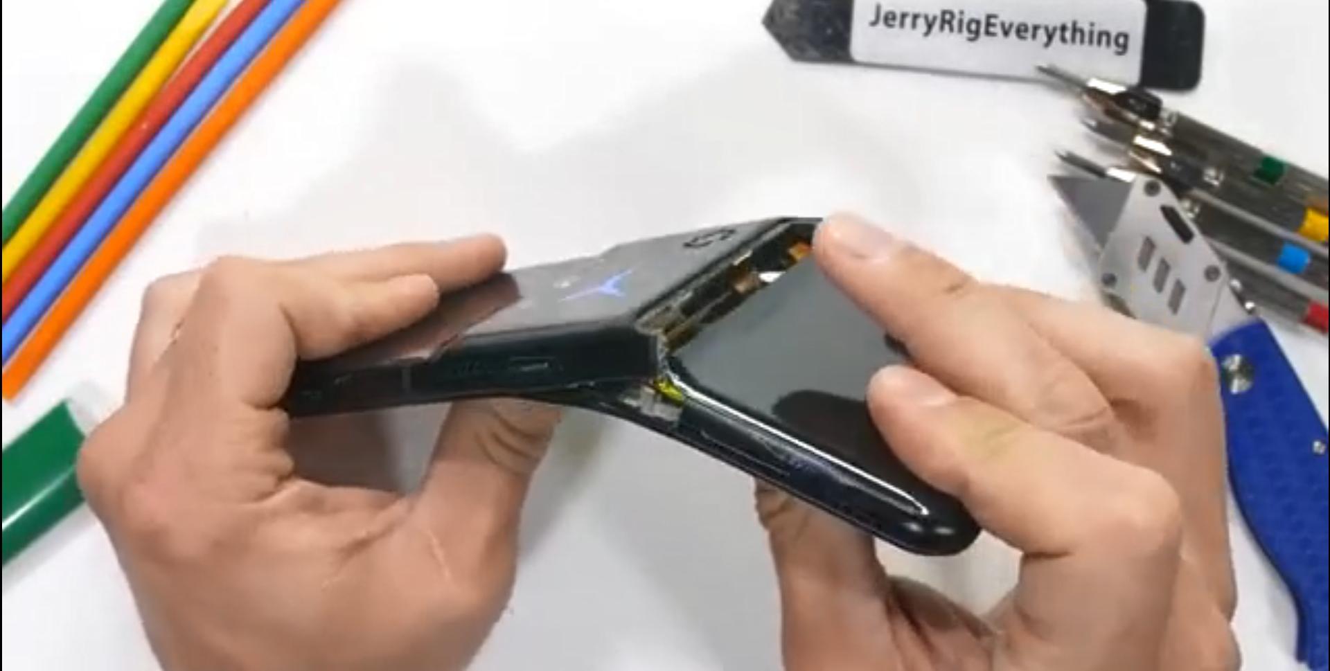 联想拯救者2pro一掰就断真的吗,联想拯救者2pro一掰就碎官方回复