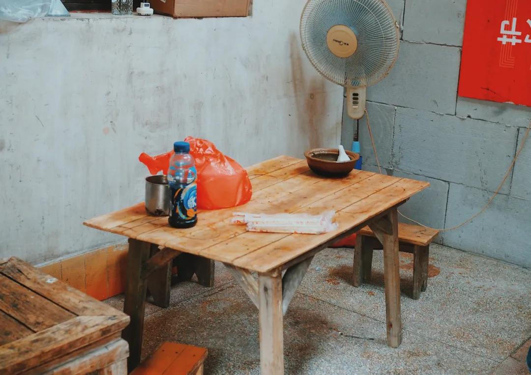 鍥炴潵浜嗙啛鎮夌殑鍩庡競,鍥炴潵浜嗚蛋鍦ㄧ啛鎮夌殑琛楅亾