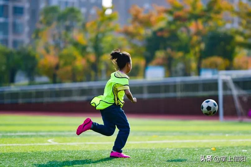 奔跑的少年足球场,信阳市奔跑吧少年篮球比赛