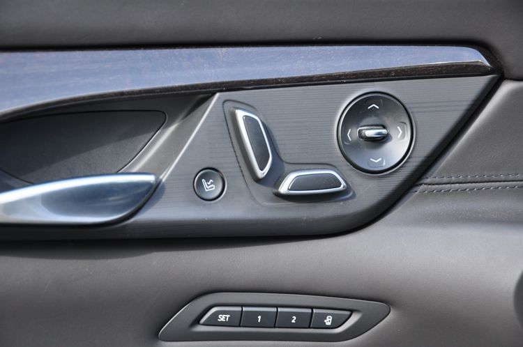 试驾凯迪拉克ct6入门车型,胖哥试驾凯迪拉克ct628t精英