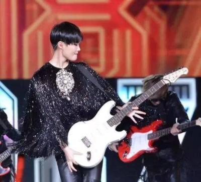 开出租、做微商？最落魄的一届“快乐女声”让人扼腕叹息