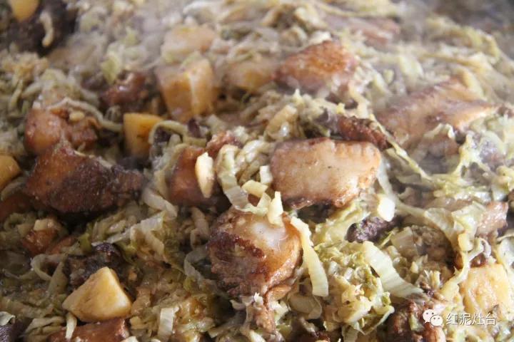 东达山杀猪烩菜几号开始,内蒙杀猪烩菜配什么凉菜