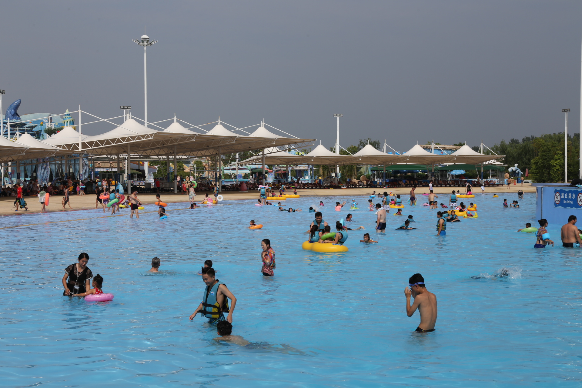 许昌瑞贝卡乐园地址,许昌瑞贝卡乐园