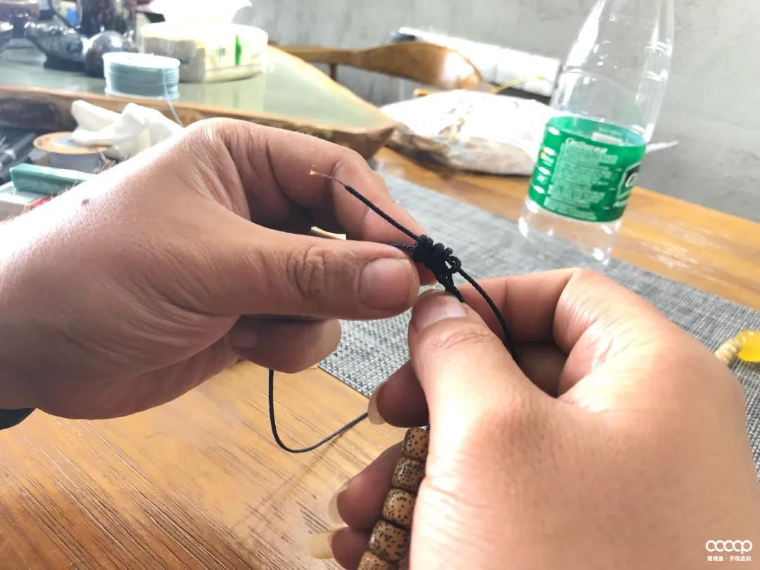 佛珠手串绳结怎么解,手串绳结太紧怎么解开