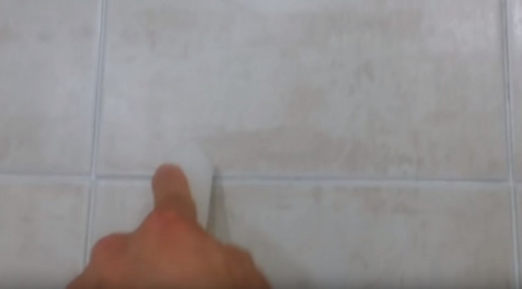 美缝黑了清洗妙招,美缝边缘黑洗不掉