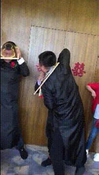 铁砂掌搞笑小视频,搞笑gif妹子你这心机有点深啊