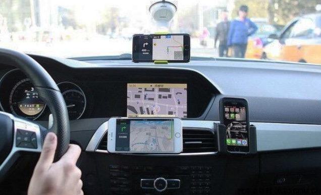 高德地图实时路况怎么实现的,高德地图怎么投影到前车玻璃