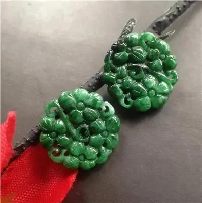 选购翡翠时如何关注翡翠的种水色,翡翠学雕