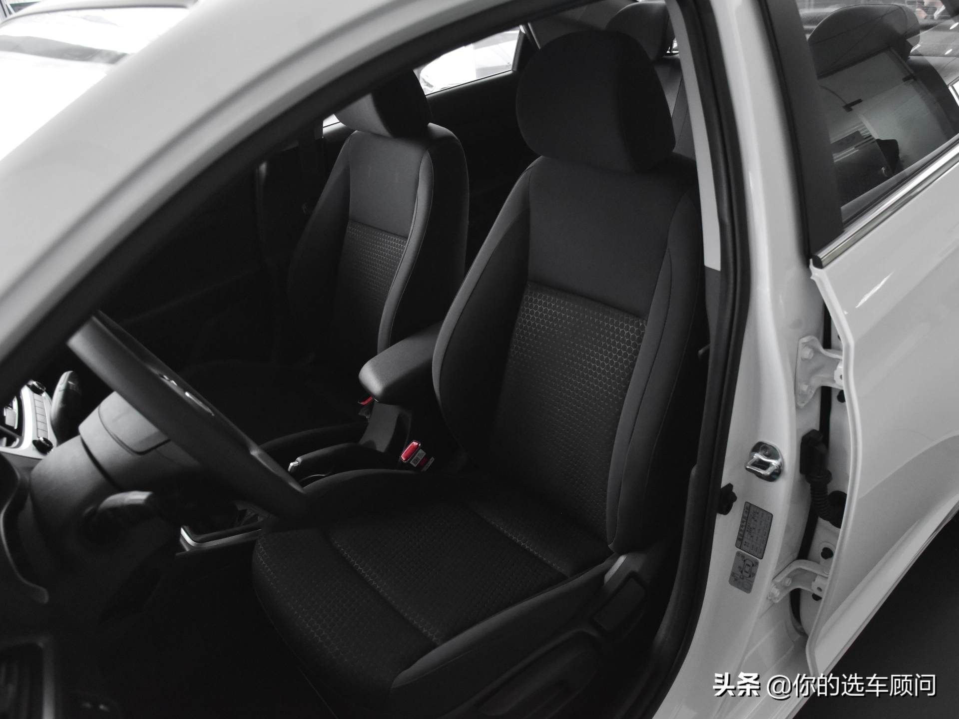 现代悦纳2020款手动挡评测,现代悦纳顶配